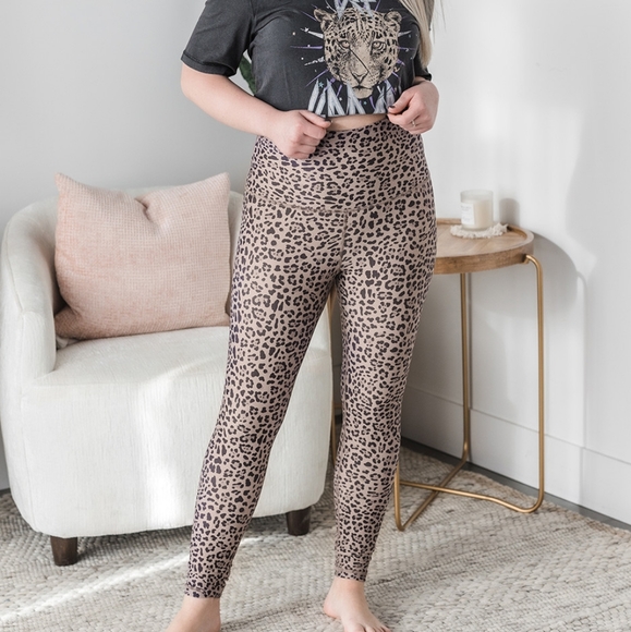 Silver Icing Exclusive Leggings - Leopard Print - Picture 2 of 6